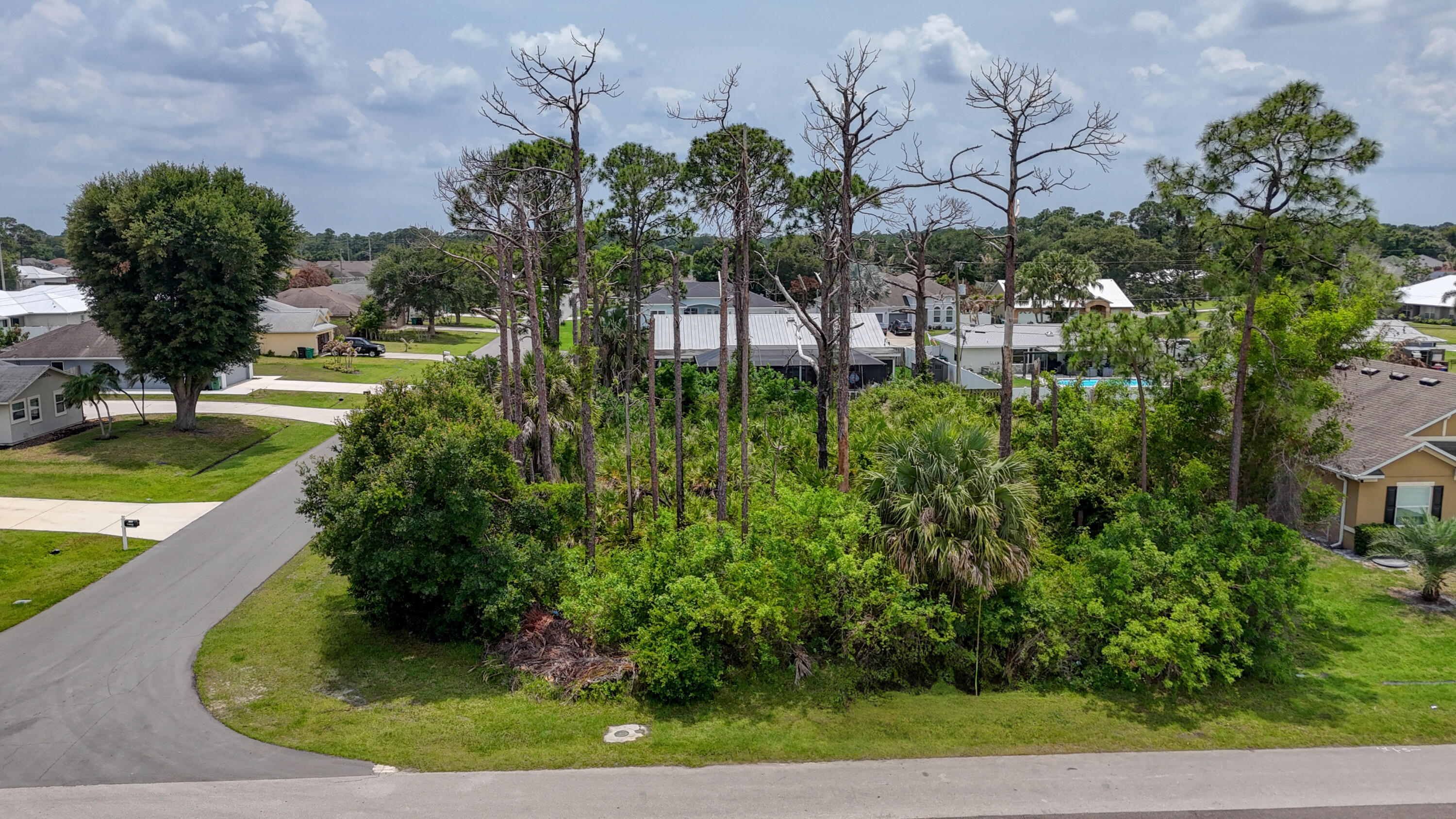 PORT ST LUCIE SECTION 11 - Land