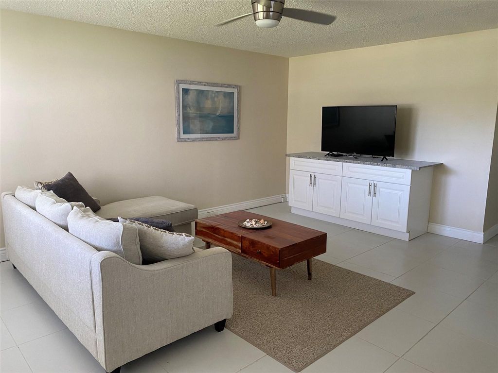 Photo of 209 Ventnor M #209, Deerfield Beach, FL 33442 (MLS # F10531990)