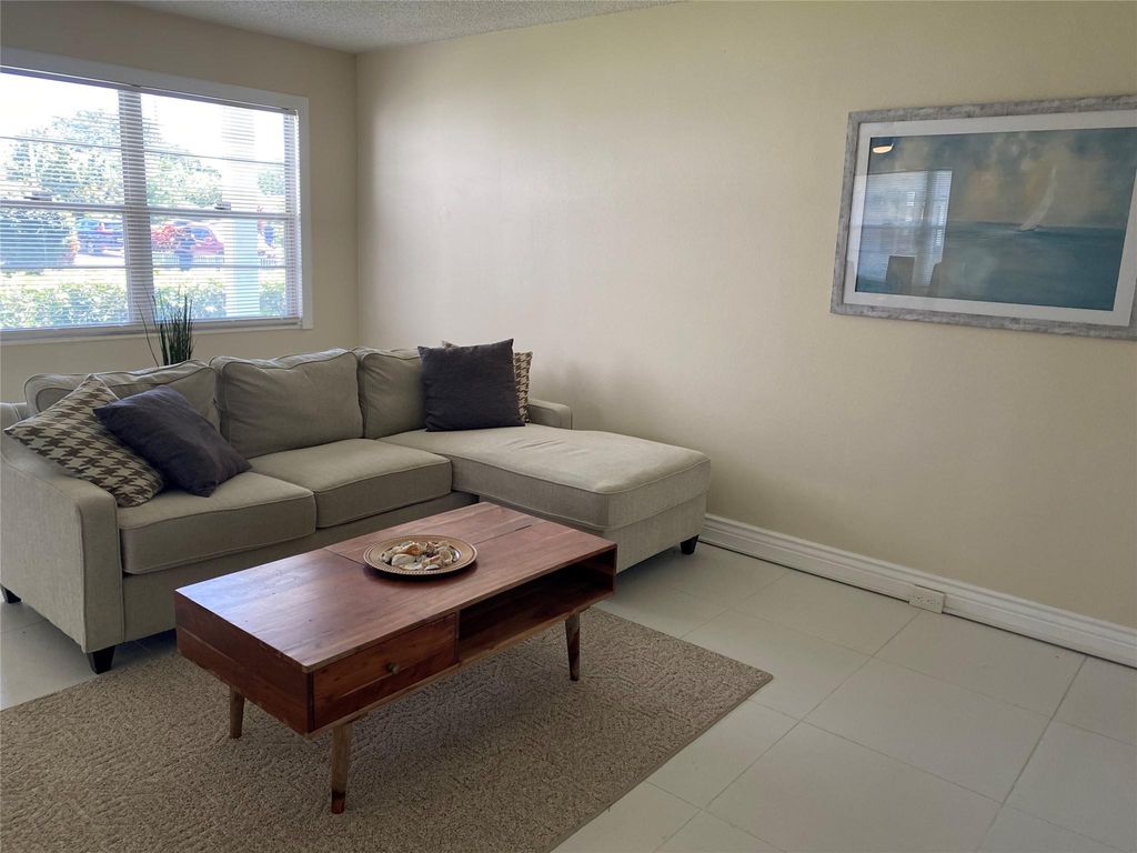 Photo of 209 Ventnor M #209, Deerfield Beach, FL 33442 (MLS # F10531990)