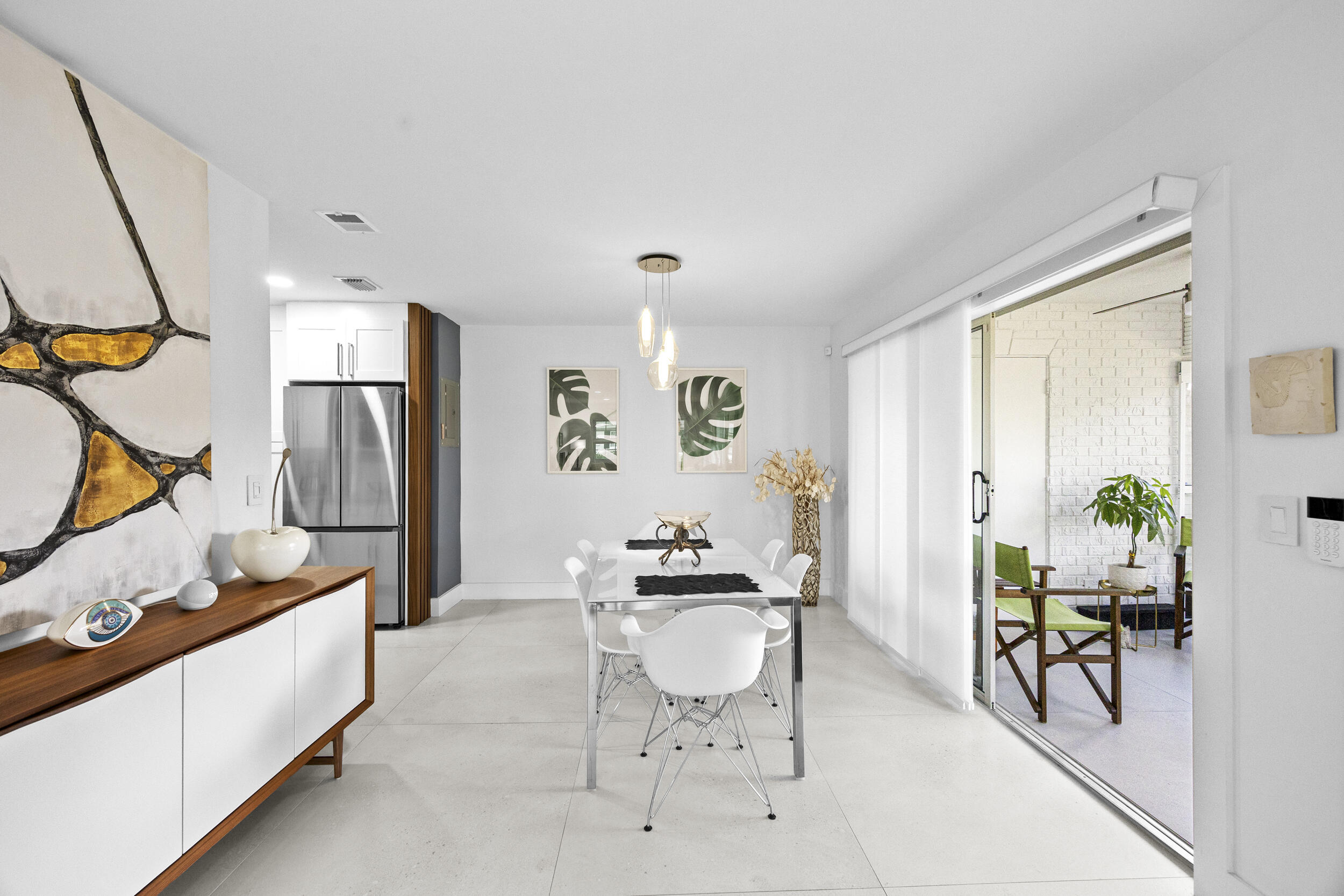 LIMETREE CONDO - Residential