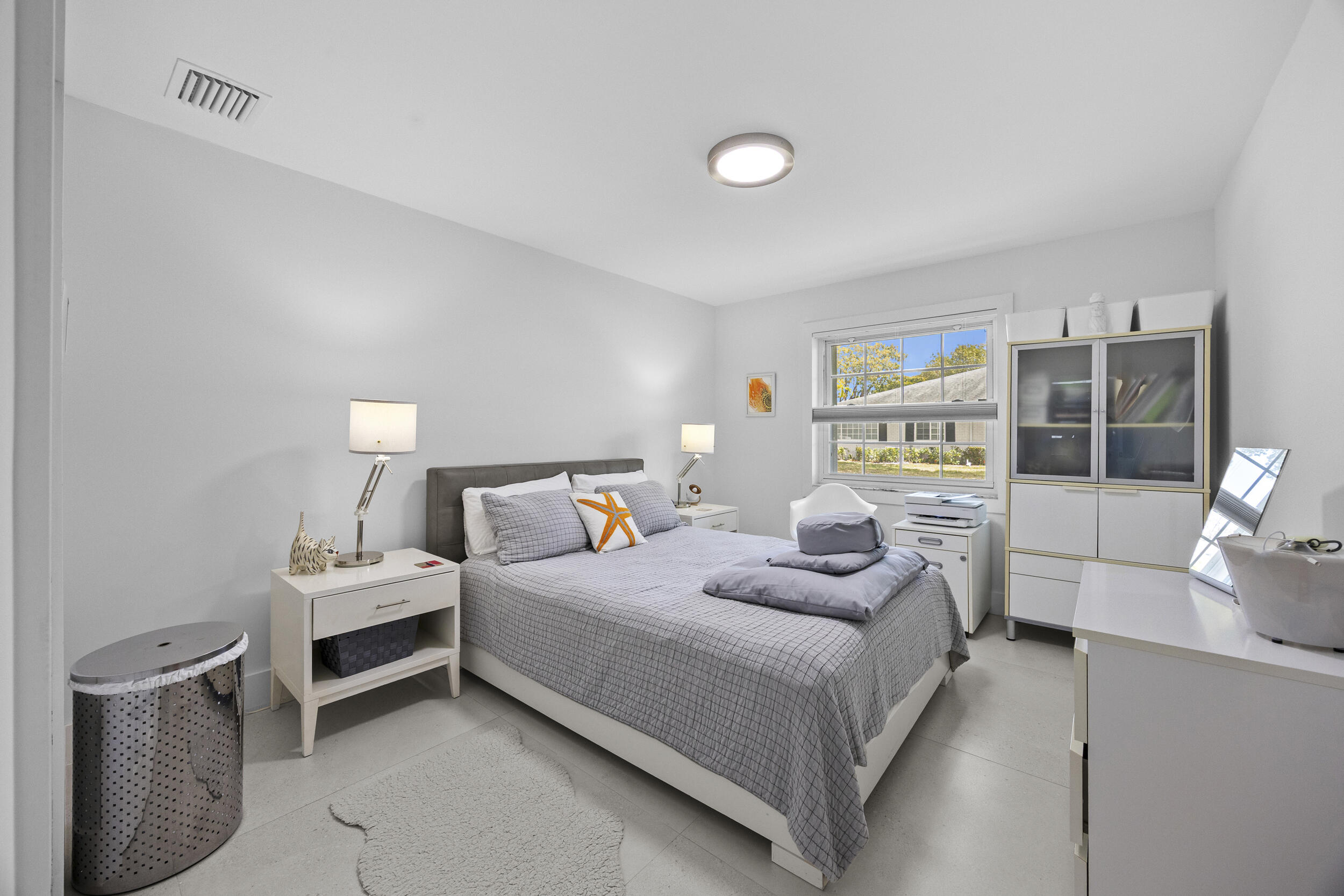 LIMETREE CONDO - Residential