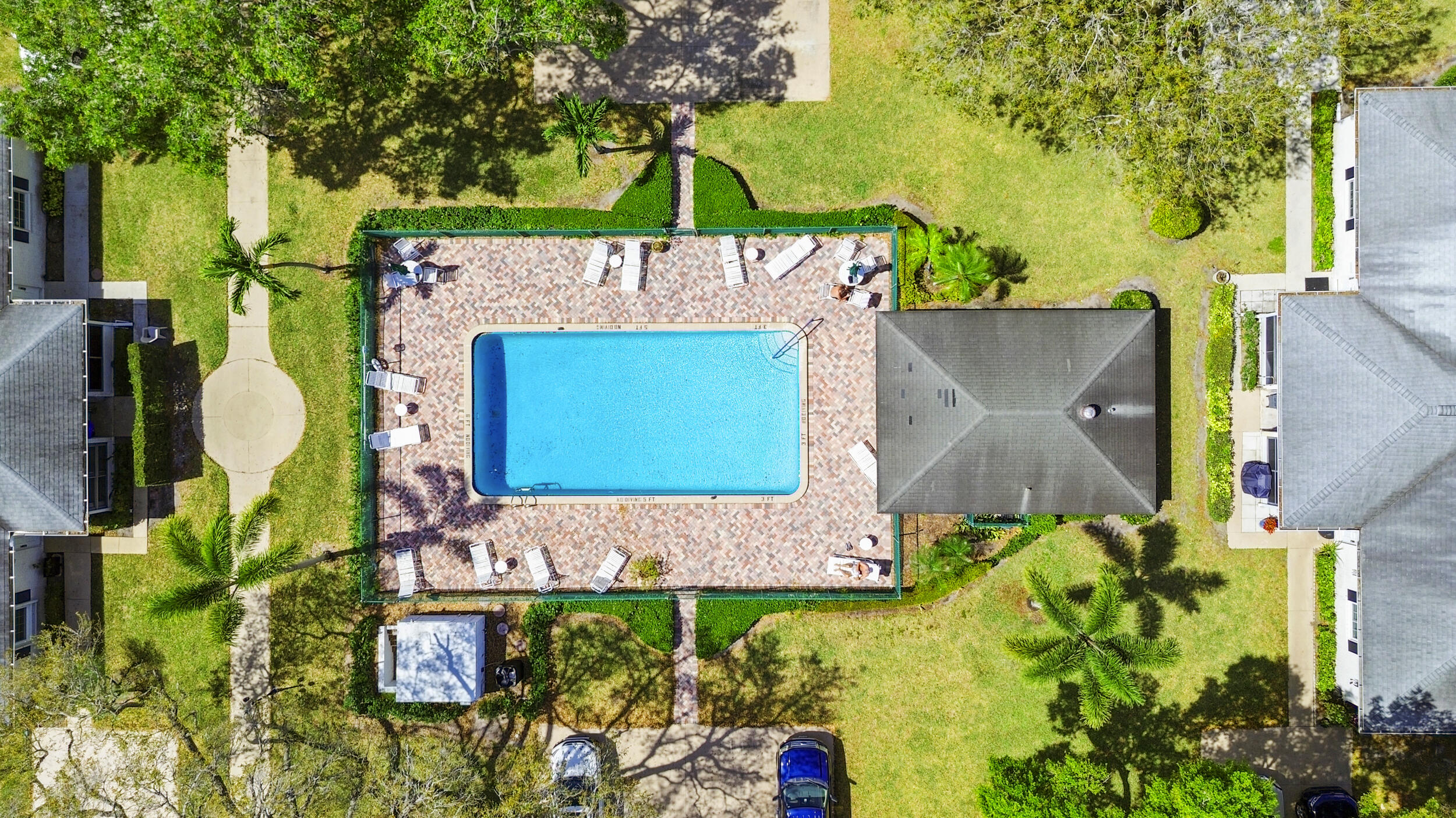 LIMETREE CONDO - Residential