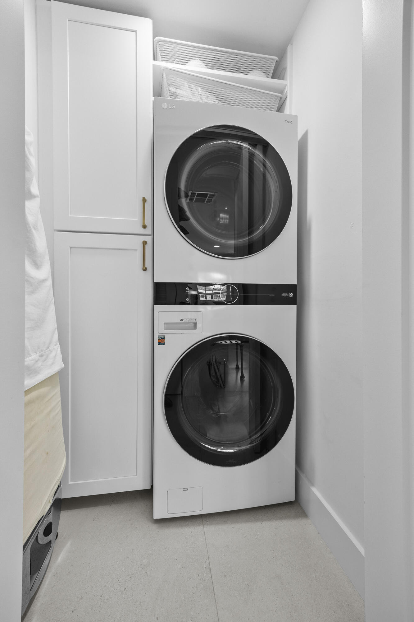 LIMETREE CONDO - Residential