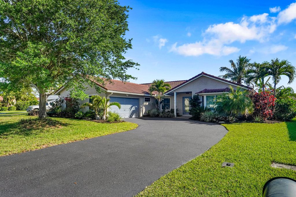 Photo of 2133 NW 116th Terrace, Coral Springs, FL 33071 (MLS # B26023911)