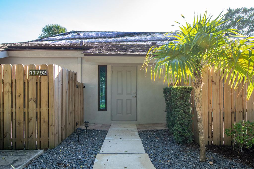 Photo of 11792 Wimbledon Circle, Wellington, FL 33414 (MLS # B26029526)