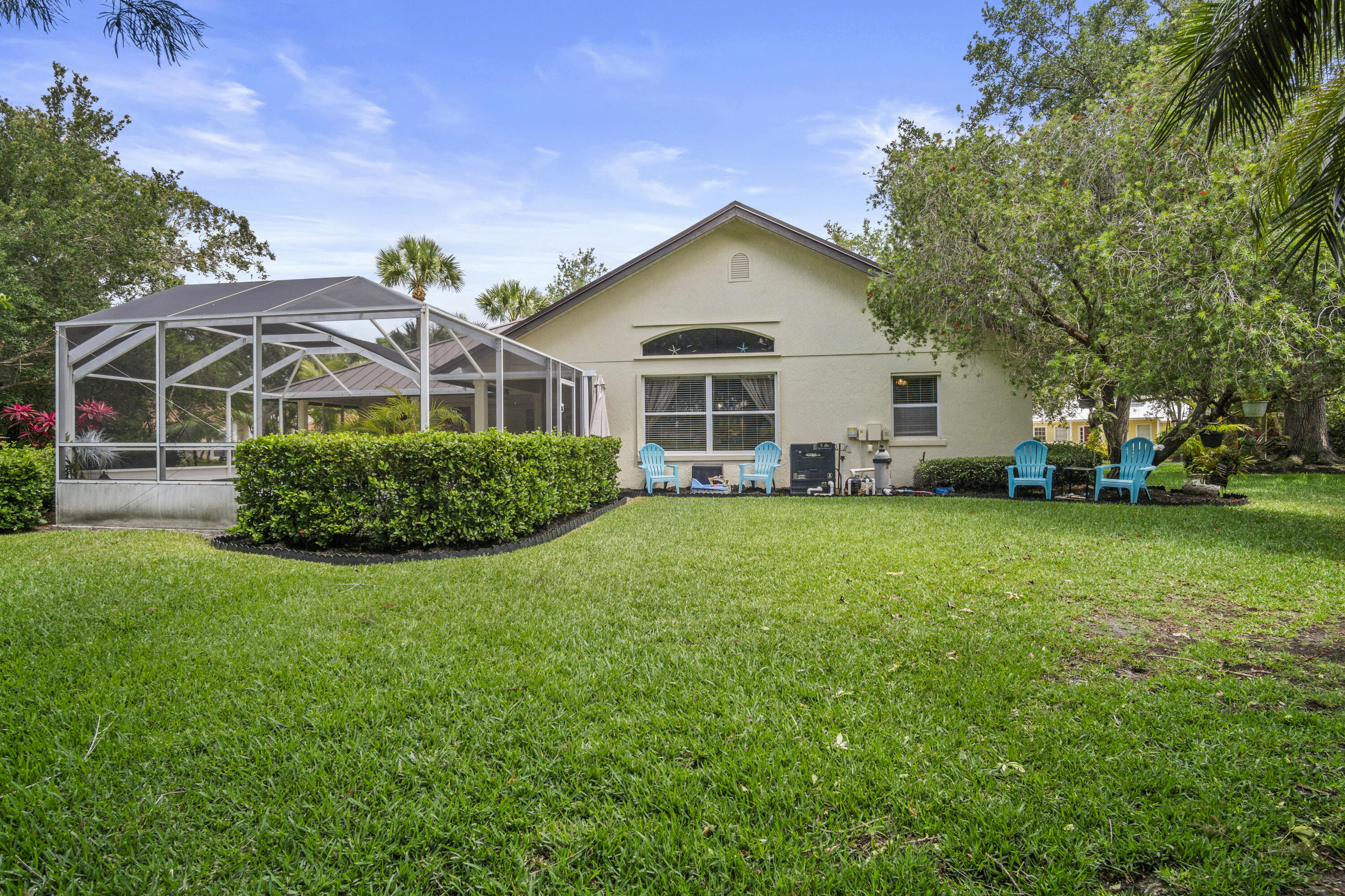 HARBOUR POINTE - Residential