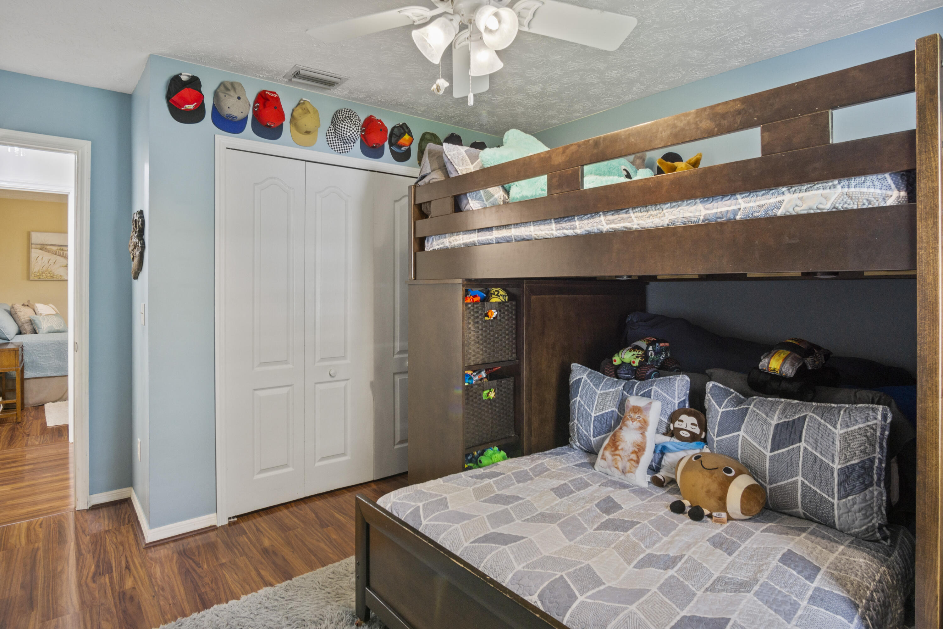 HARBOUR POINTE - Residential