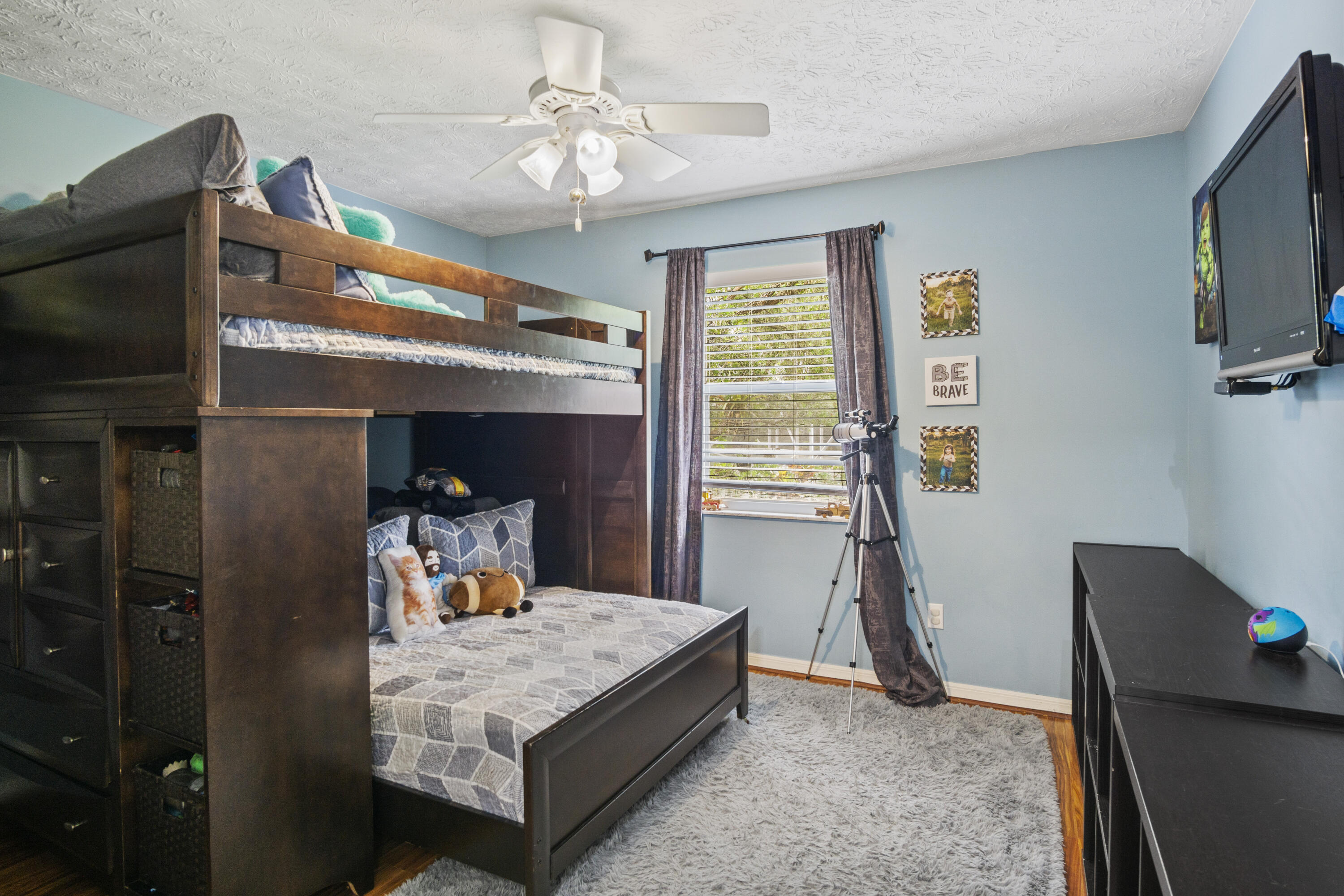 HARBOUR POINTE - Residential