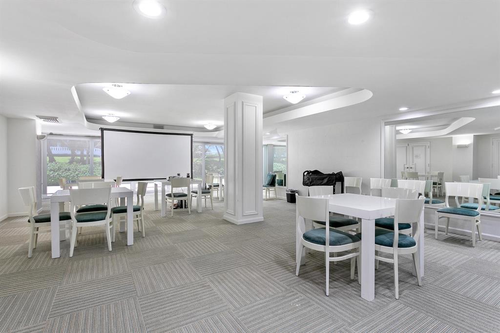 TWENTY SIX HUNDRED CONDO - Residential