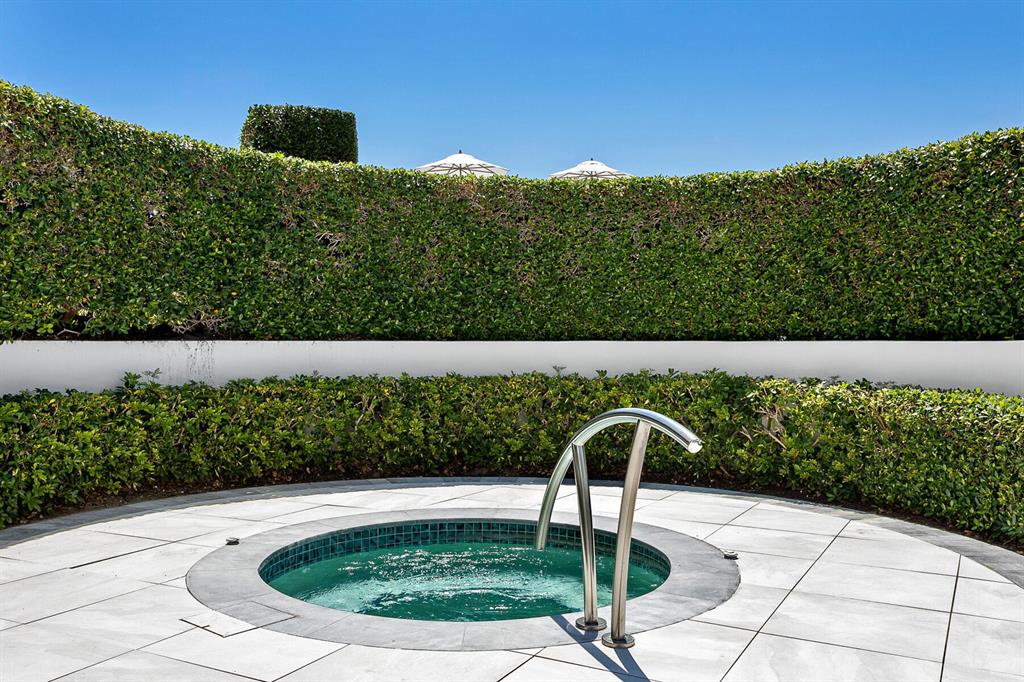 TWENTY SIX HUNDRED CONDO - Residential