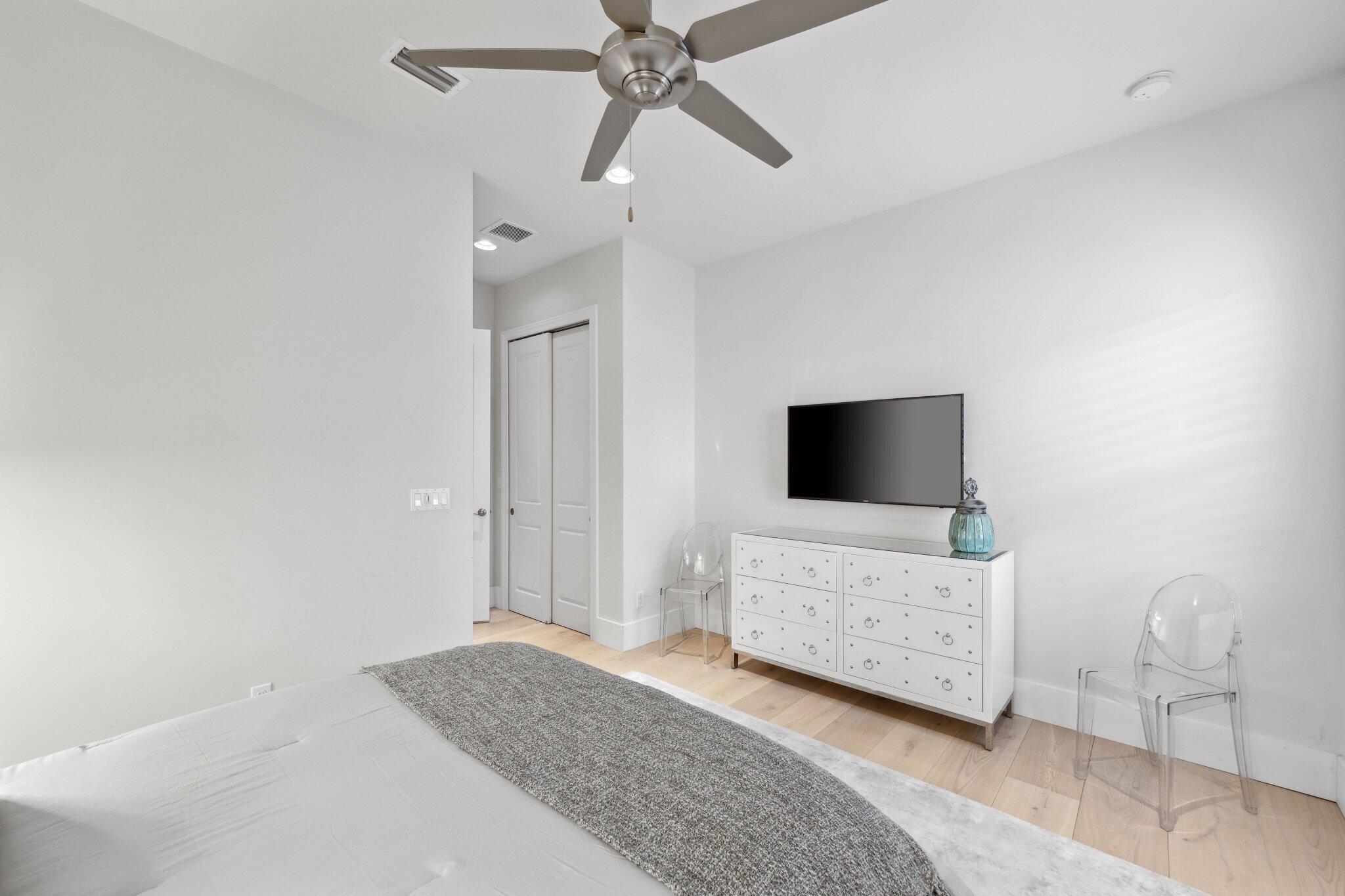 ROYAL PALM POLO - Residential