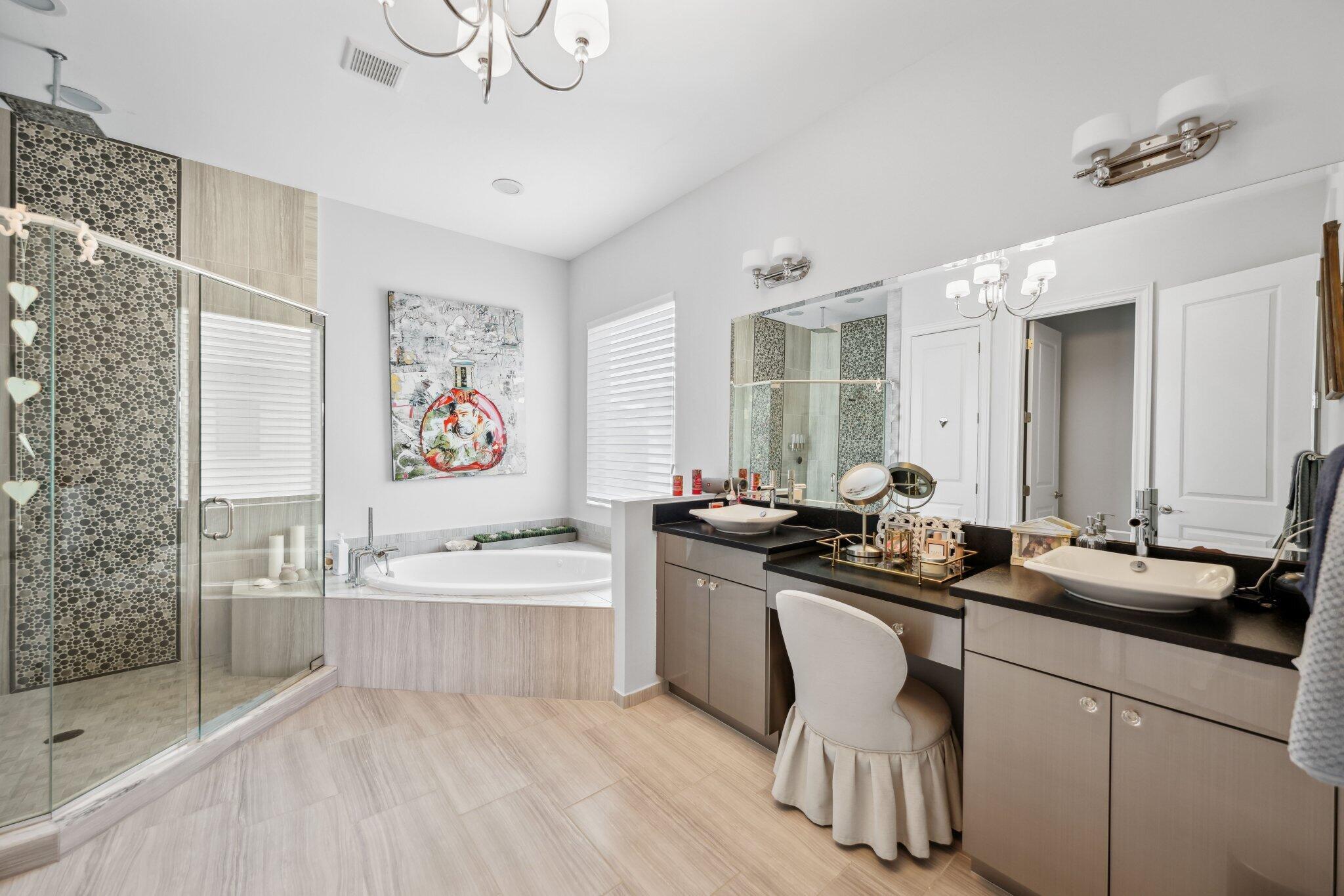 ROYAL PALM POLO - Residential