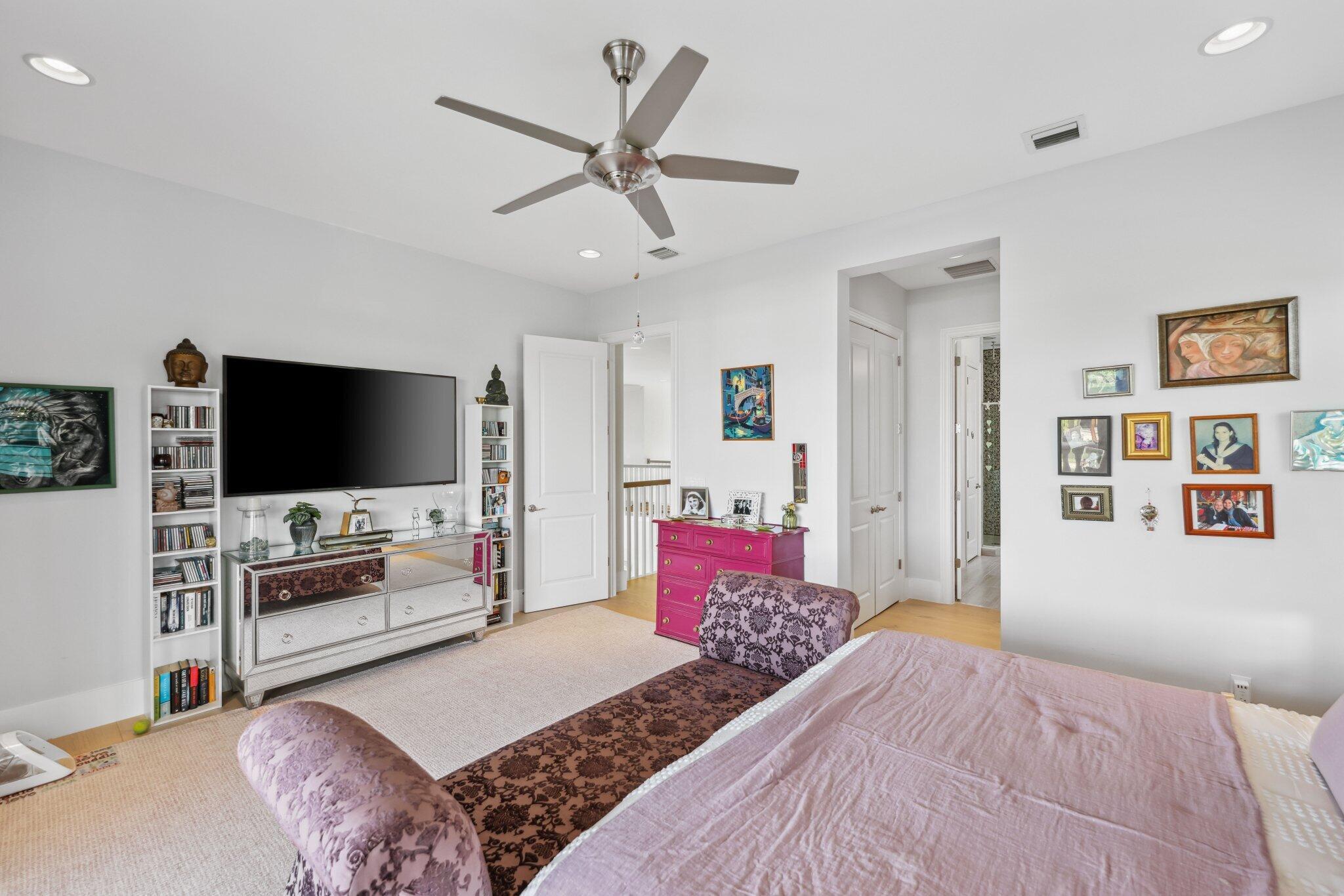 ROYAL PALM POLO - Residential