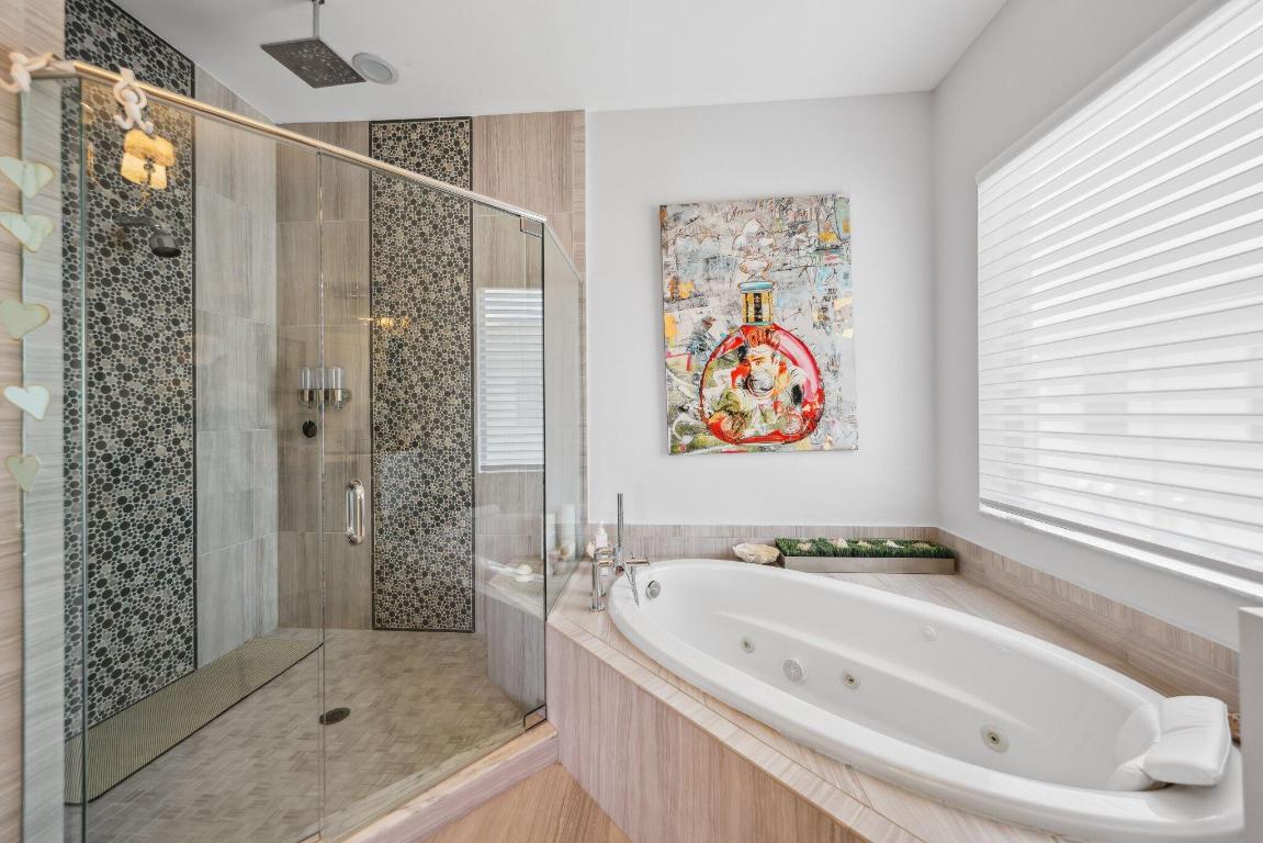 ROYAL PALM POLO - Residential