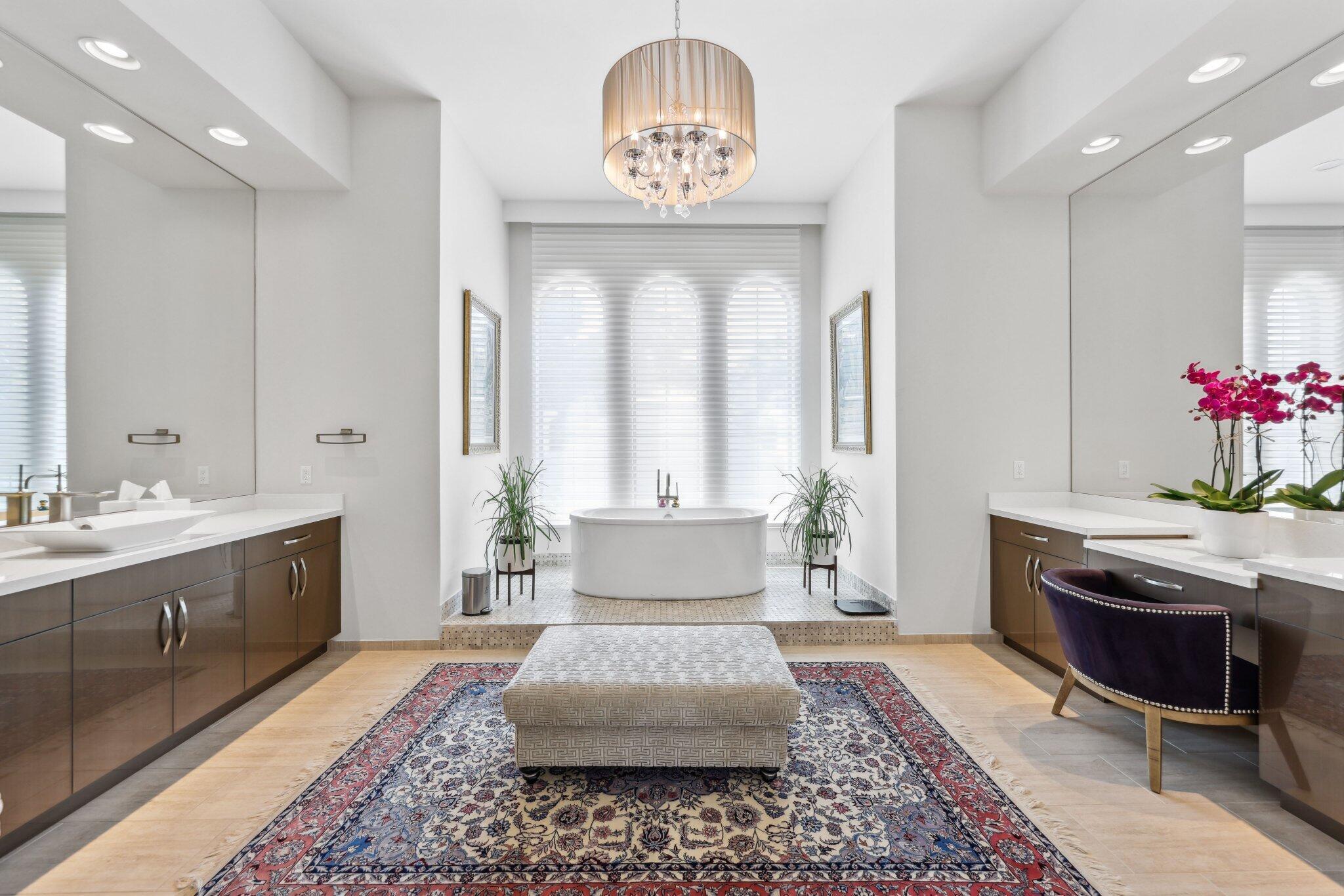 ROYAL PALM POLO - Residential