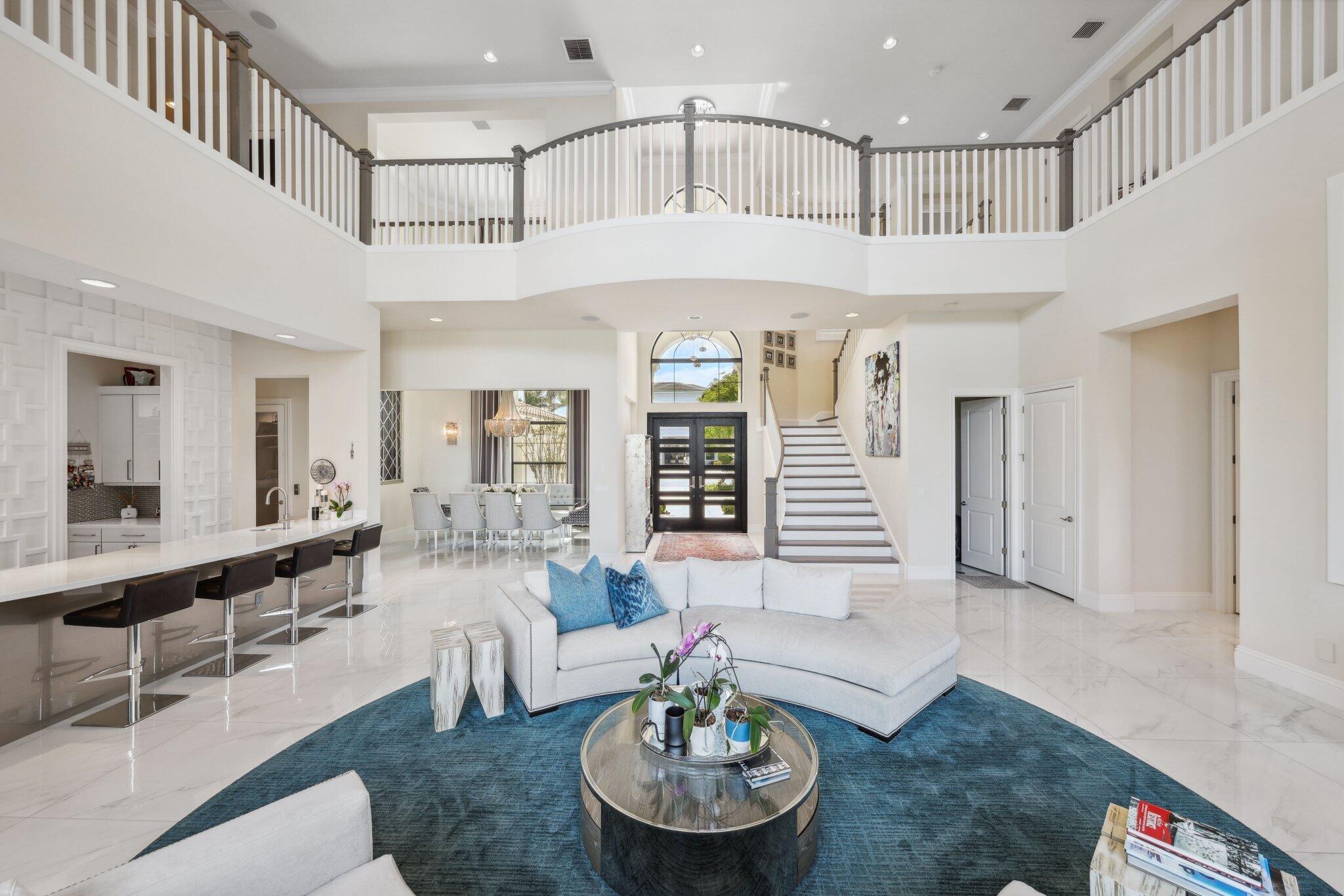 ROYAL PALM POLO - Residential