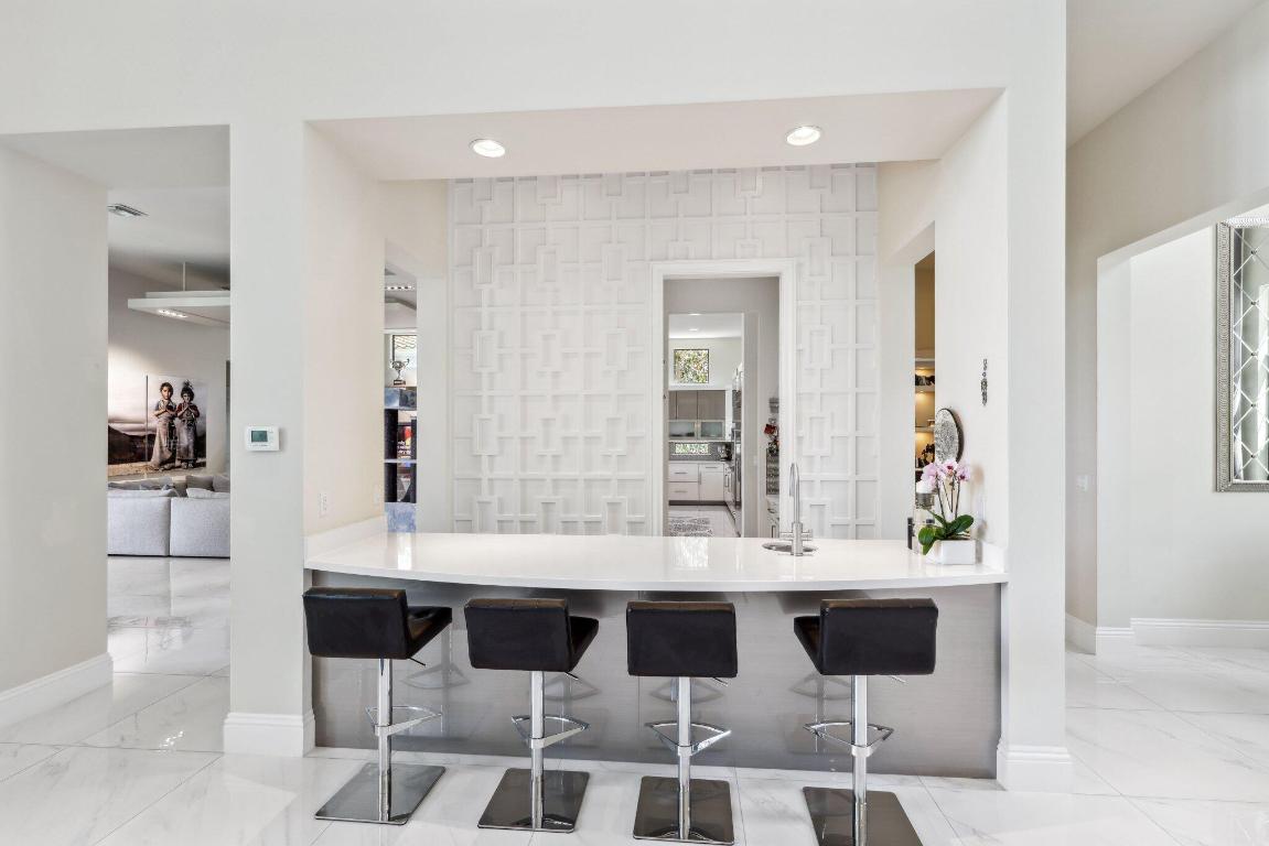 ROYAL PALM POLO - Residential