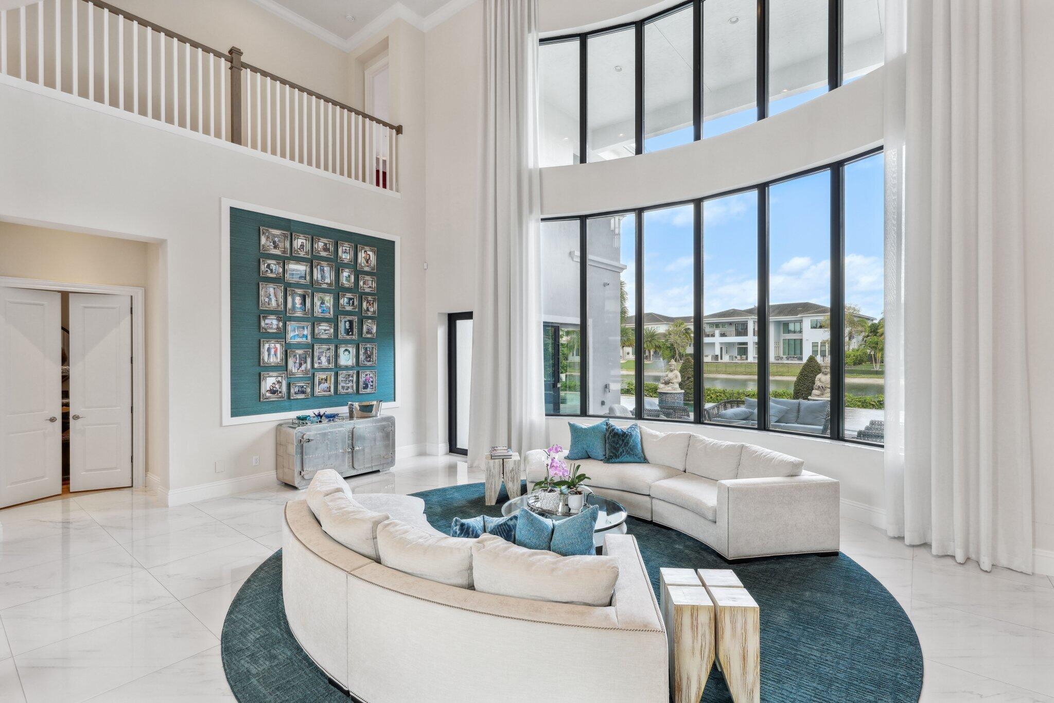 ROYAL PALM POLO - Residential