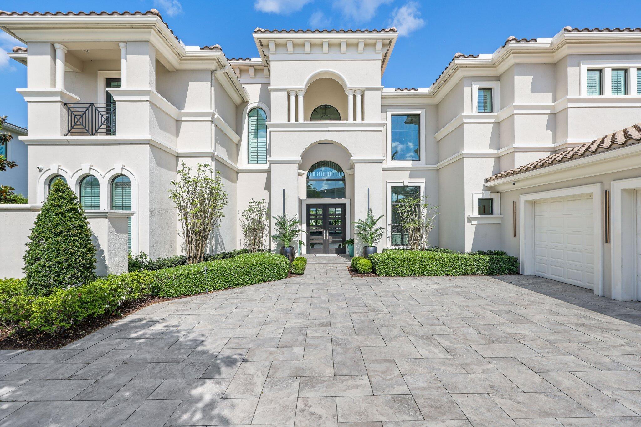 ROYAL PALM POLO - Residential
