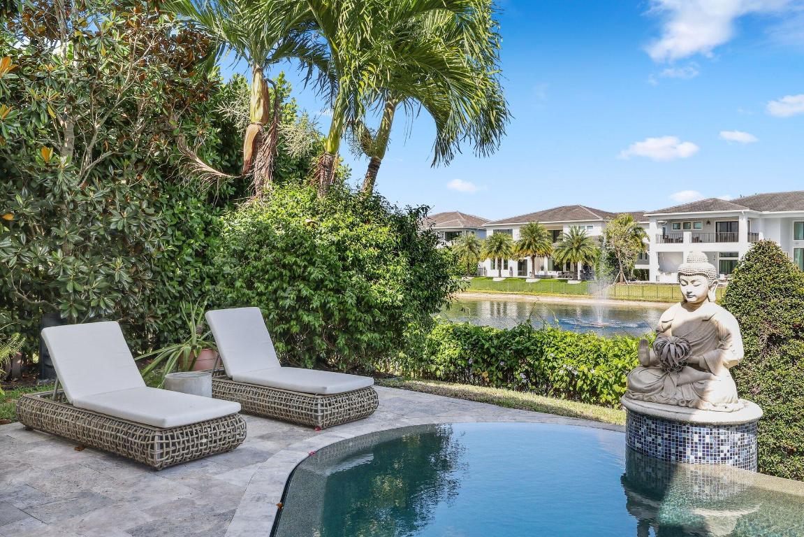 ROYAL PALM POLO - Residential