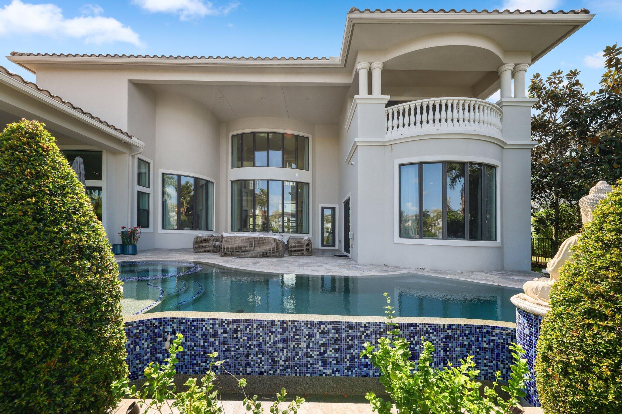 ROYAL PALM POLO - Residential