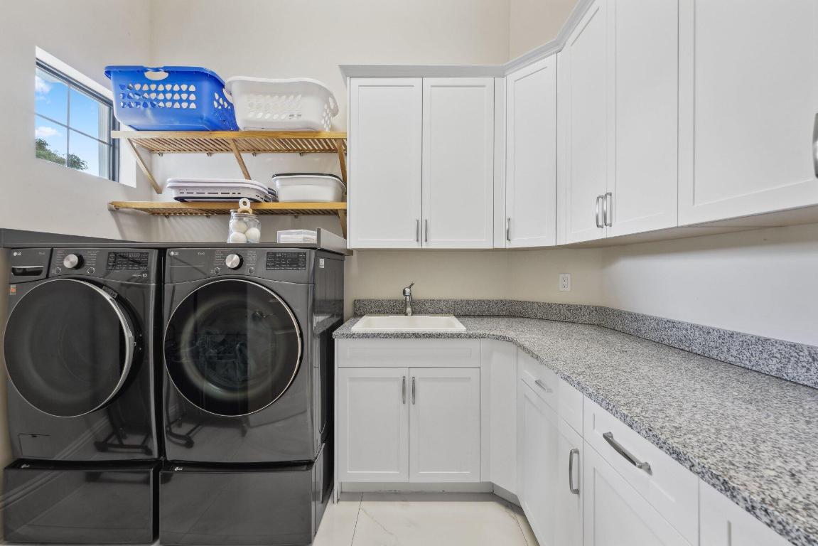 ROYAL PALM POLO - Residential