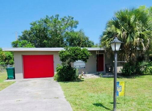 Photo of 5702 Shannon Drive, Fort Pierce, FL 34951 (MLS # R10800271)