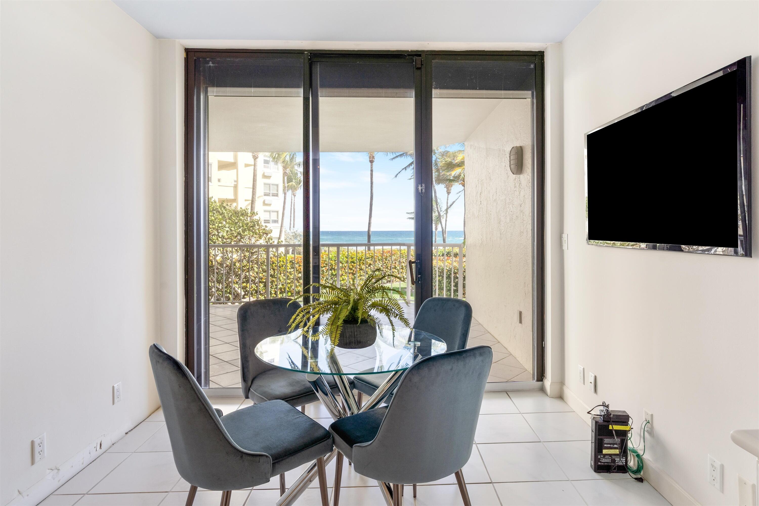 TWENTY SEVEN SEVENTY SOUTH OCEAN BOULEVARD COND DE - Residential