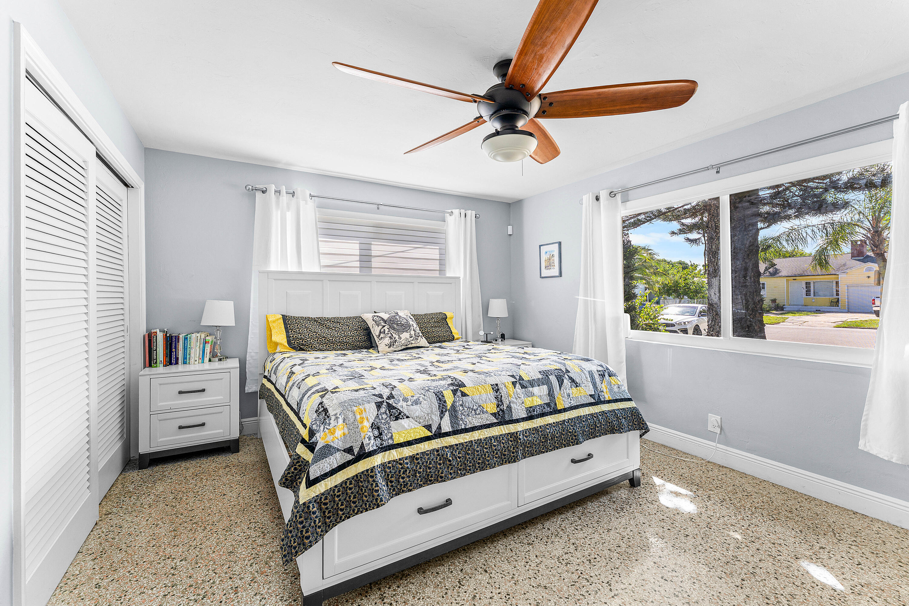 NORTH PALM BCH 1 - Residential
