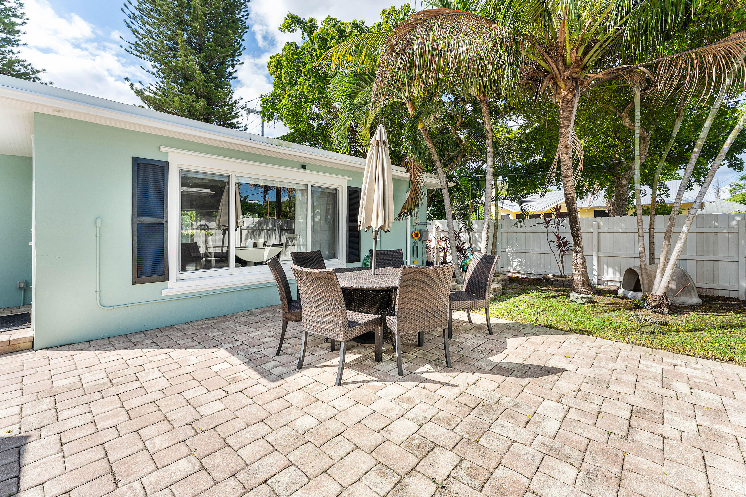 NORTH PALM BCH 1 - Residential