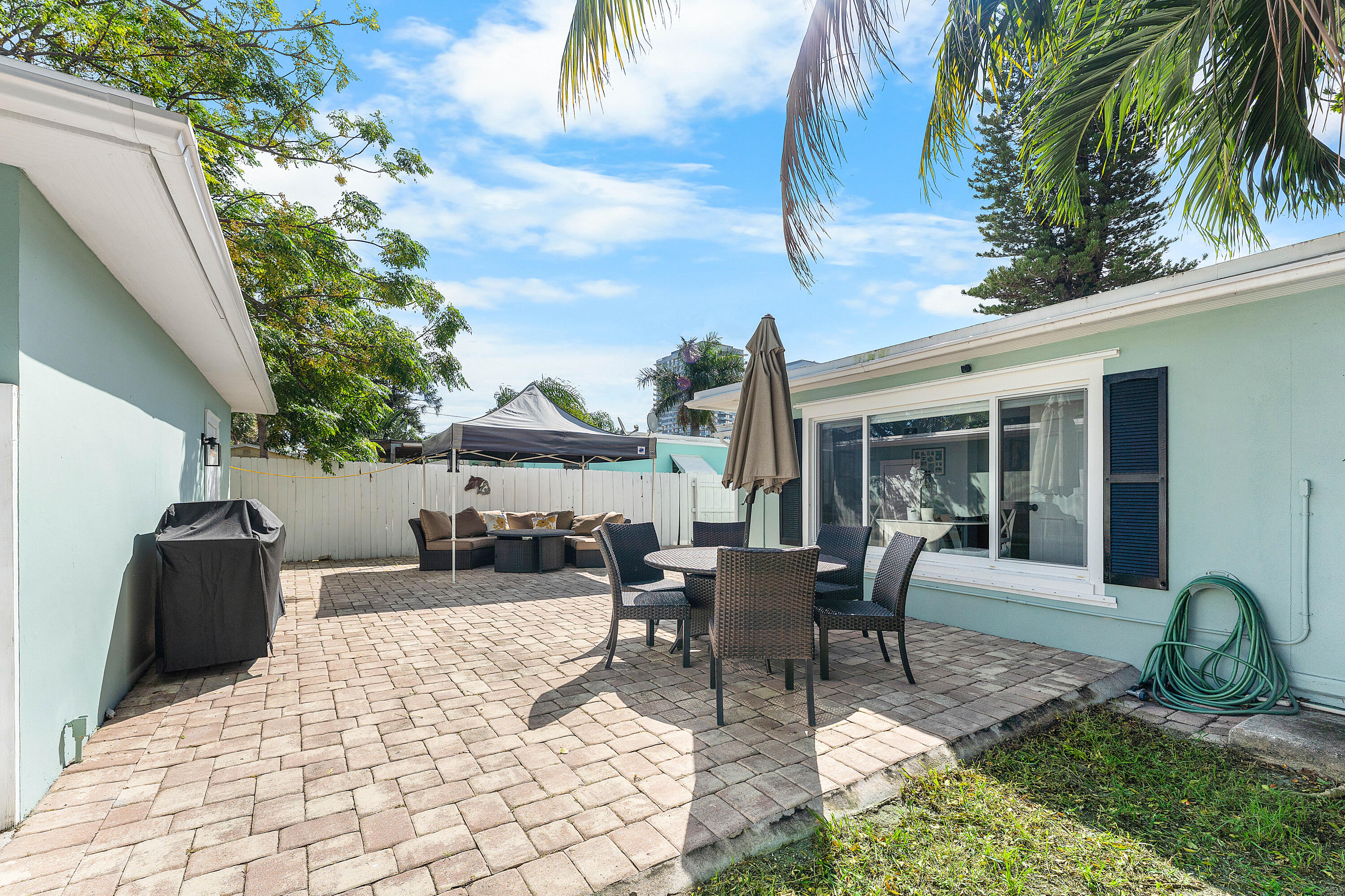 NORTH PALM BCH 1 - Residential