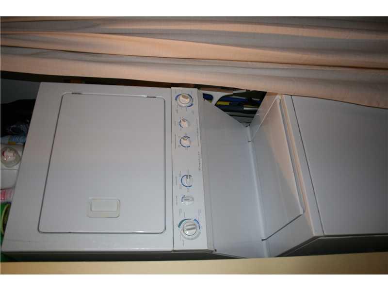 LAKEWOOD VILLAGE - Residential