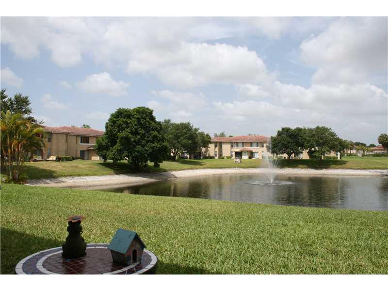 LAKEWOOD VILLAGE - Residential