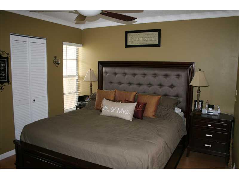 LAKEWOOD VILLAGE - Residential