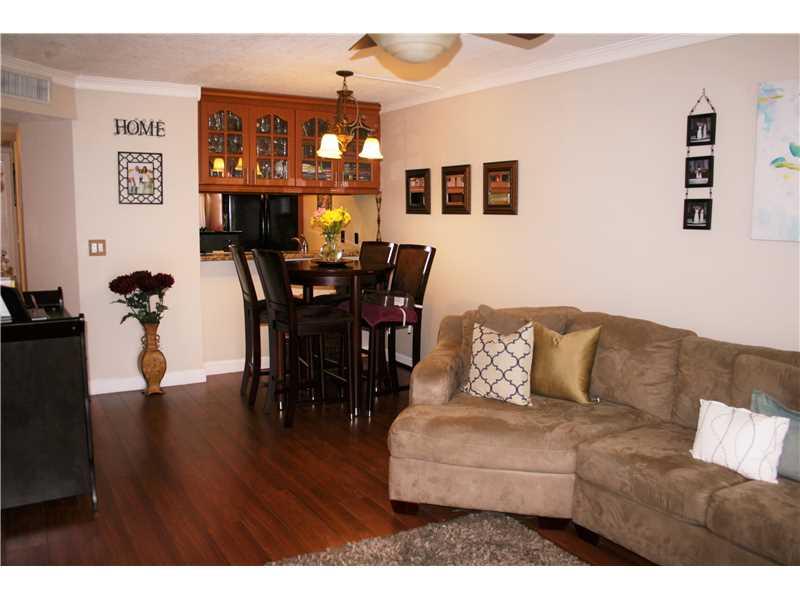 LAKEWOOD VILLAGE - Residential