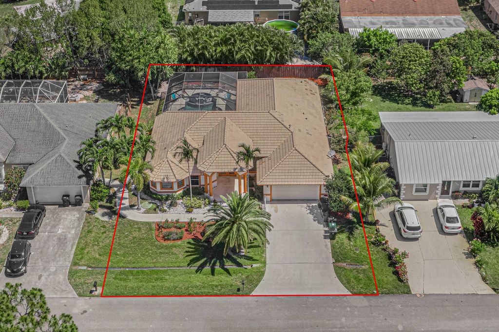 Photo of 781 SW Dolores Avenue, Port Saint Lucie, FL 34983 (MLS # R10990843)