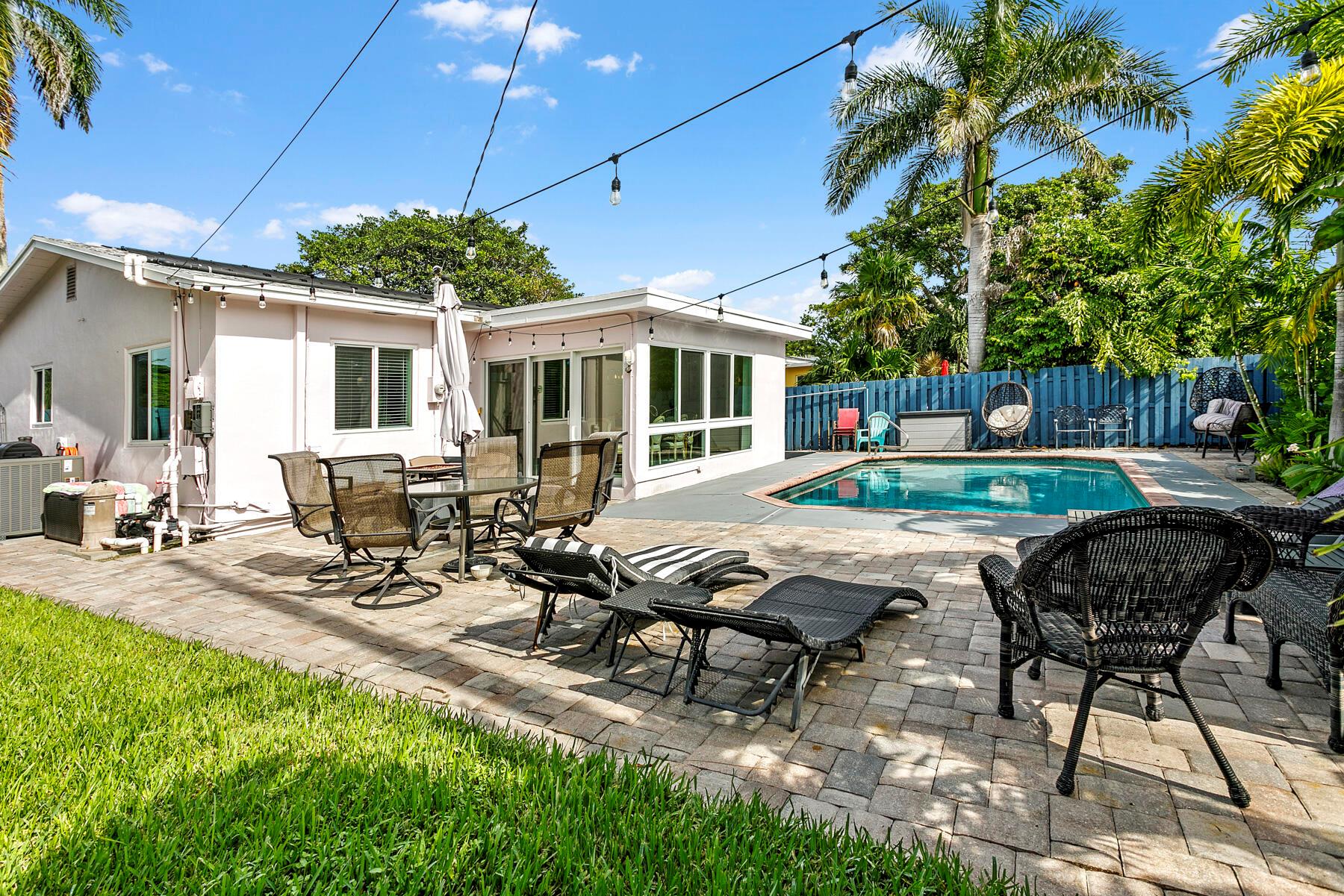 NORTH LAKE WORTH - Residential Lease