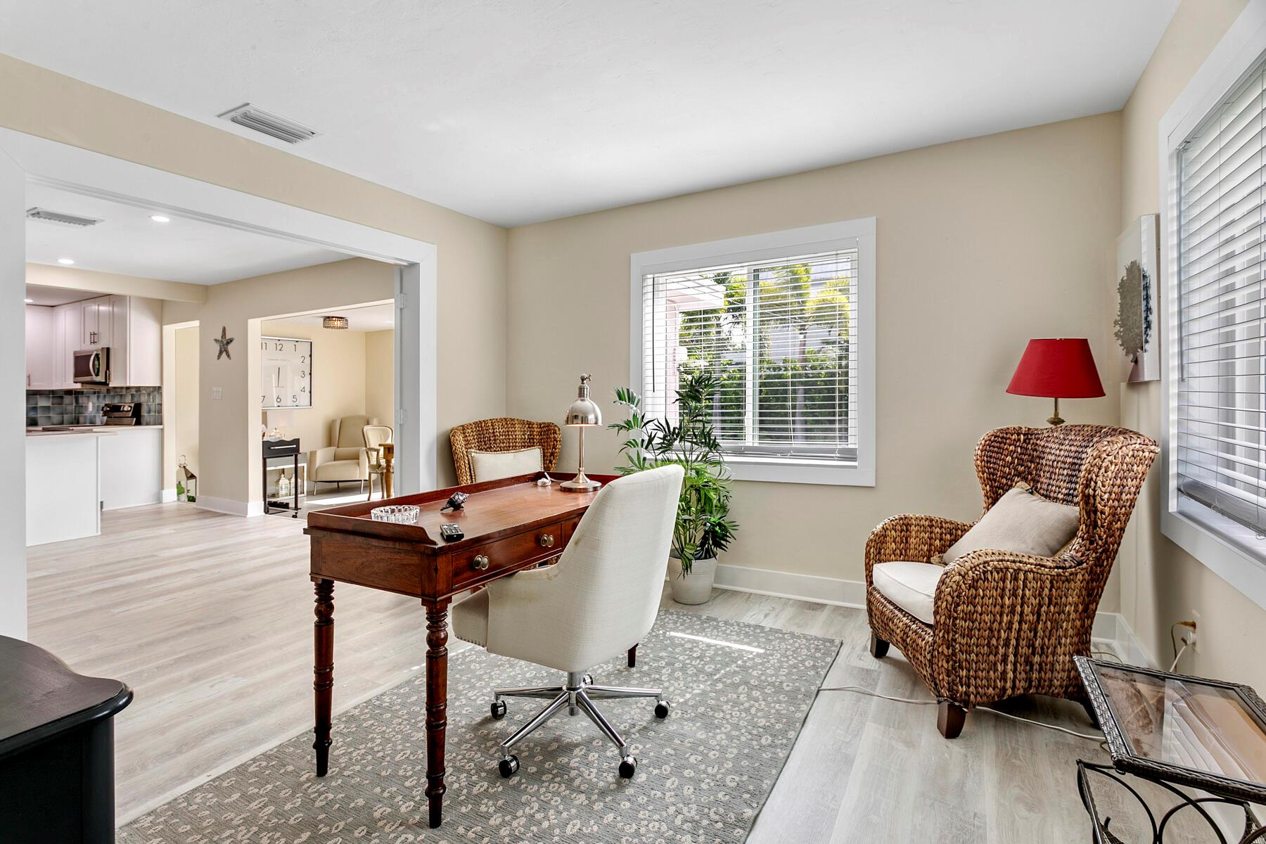 NORTH LAKE WORTH - Residential Lease