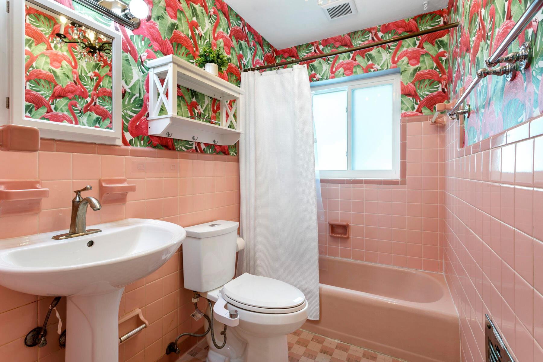 NORTH LAKE WORTH - Residential Lease