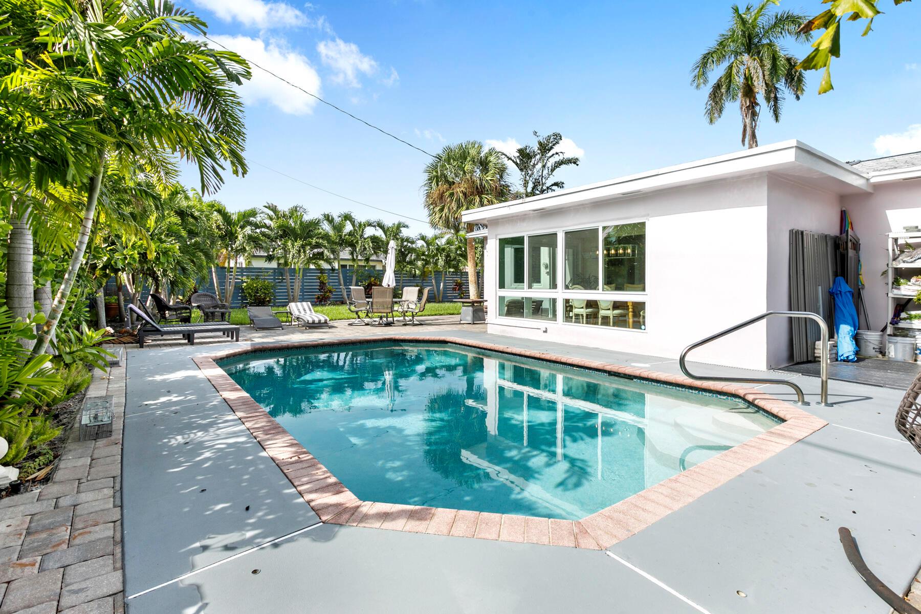 NORTH LAKE WORTH - Residential Lease