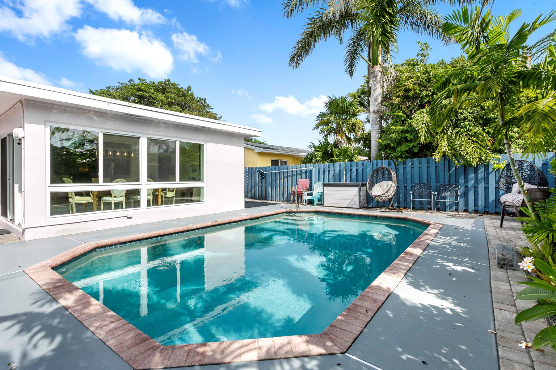 NORTH LAKE WORTH - Residential Lease