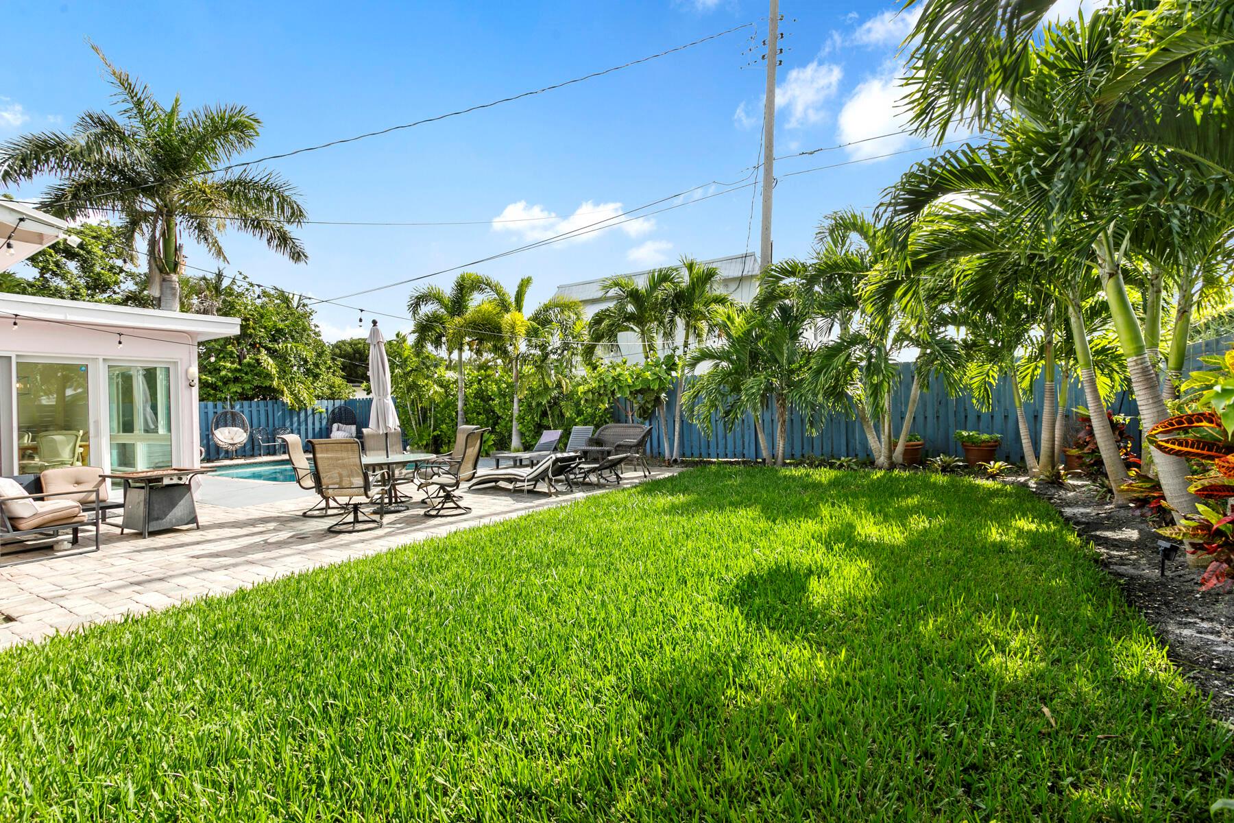 NORTH LAKE WORTH - Residential Lease