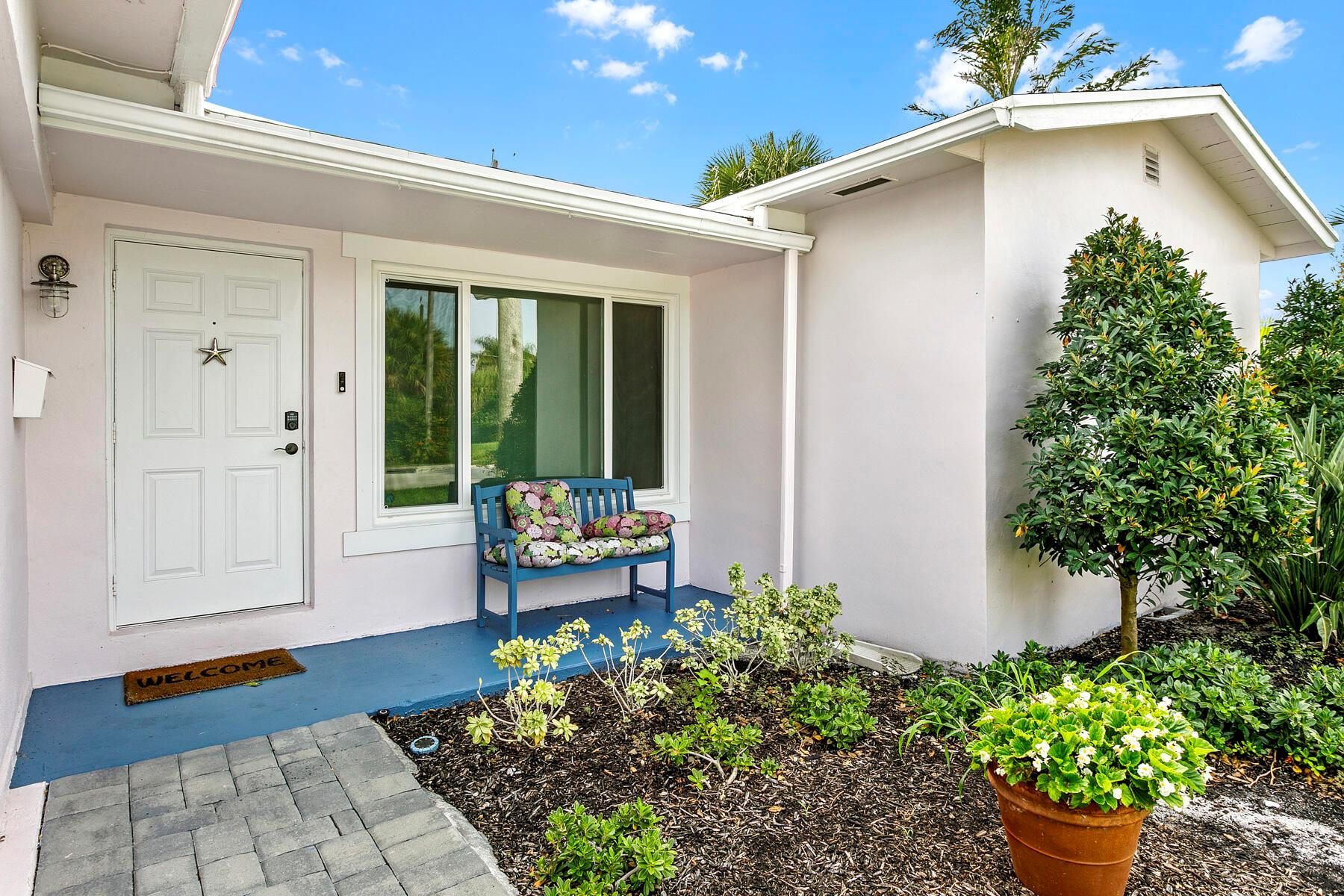 NORTH LAKE WORTH - Residential Lease