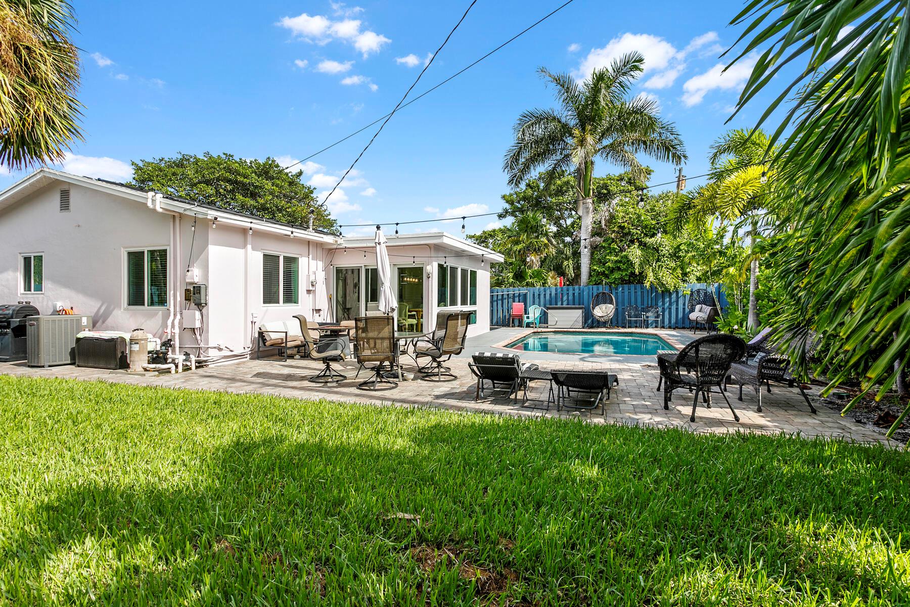 NORTH LAKE WORTH - Residential Lease