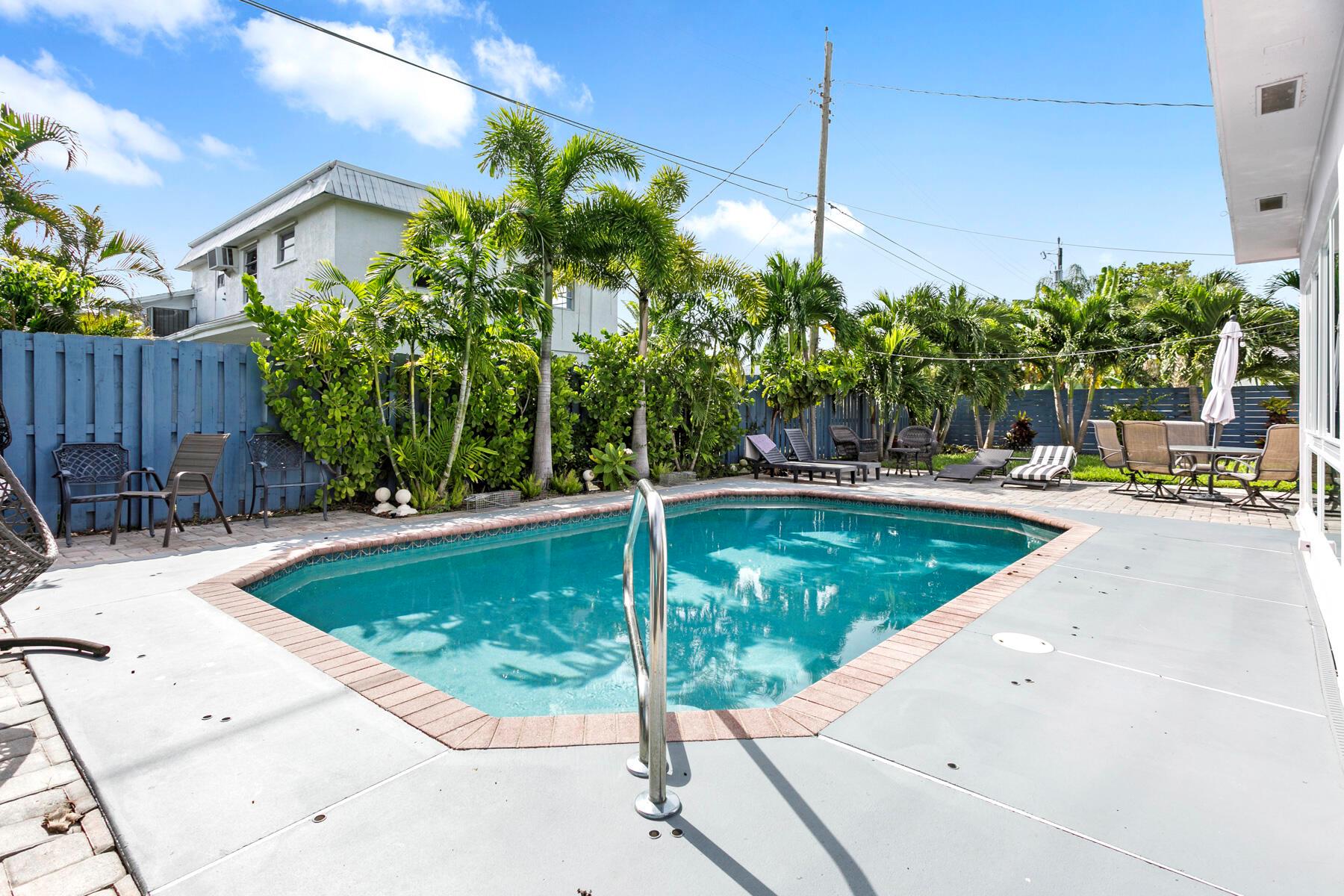 NORTH LAKE WORTH - Residential Lease