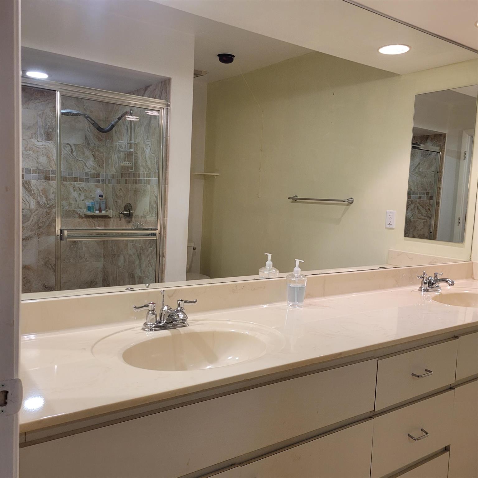 VILLAGE WALK - Residential