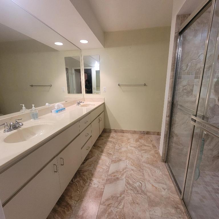 VILLAGE WALK - Residential