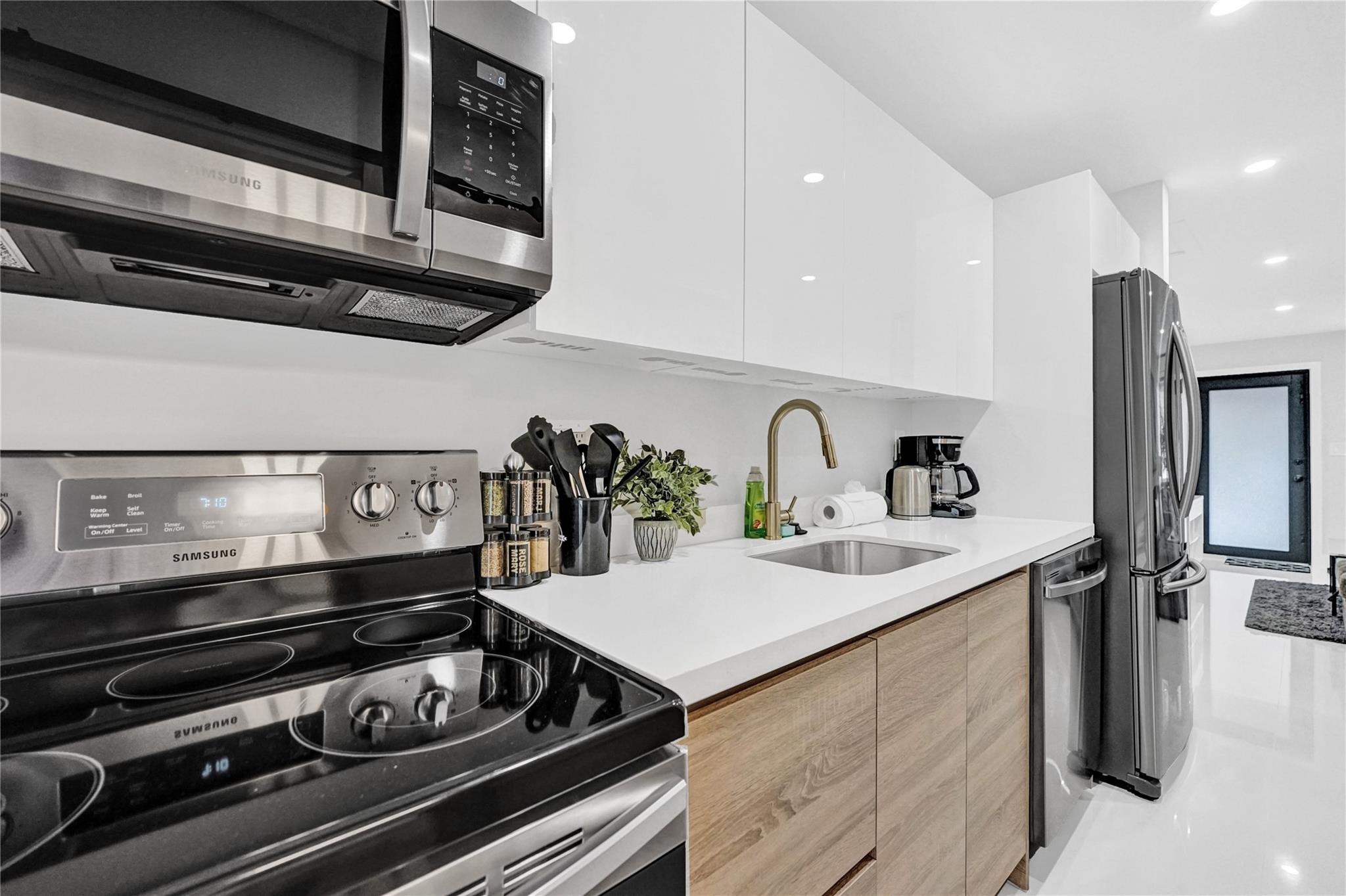 Lauderdale By The Sea 6-2 - Residential Lease