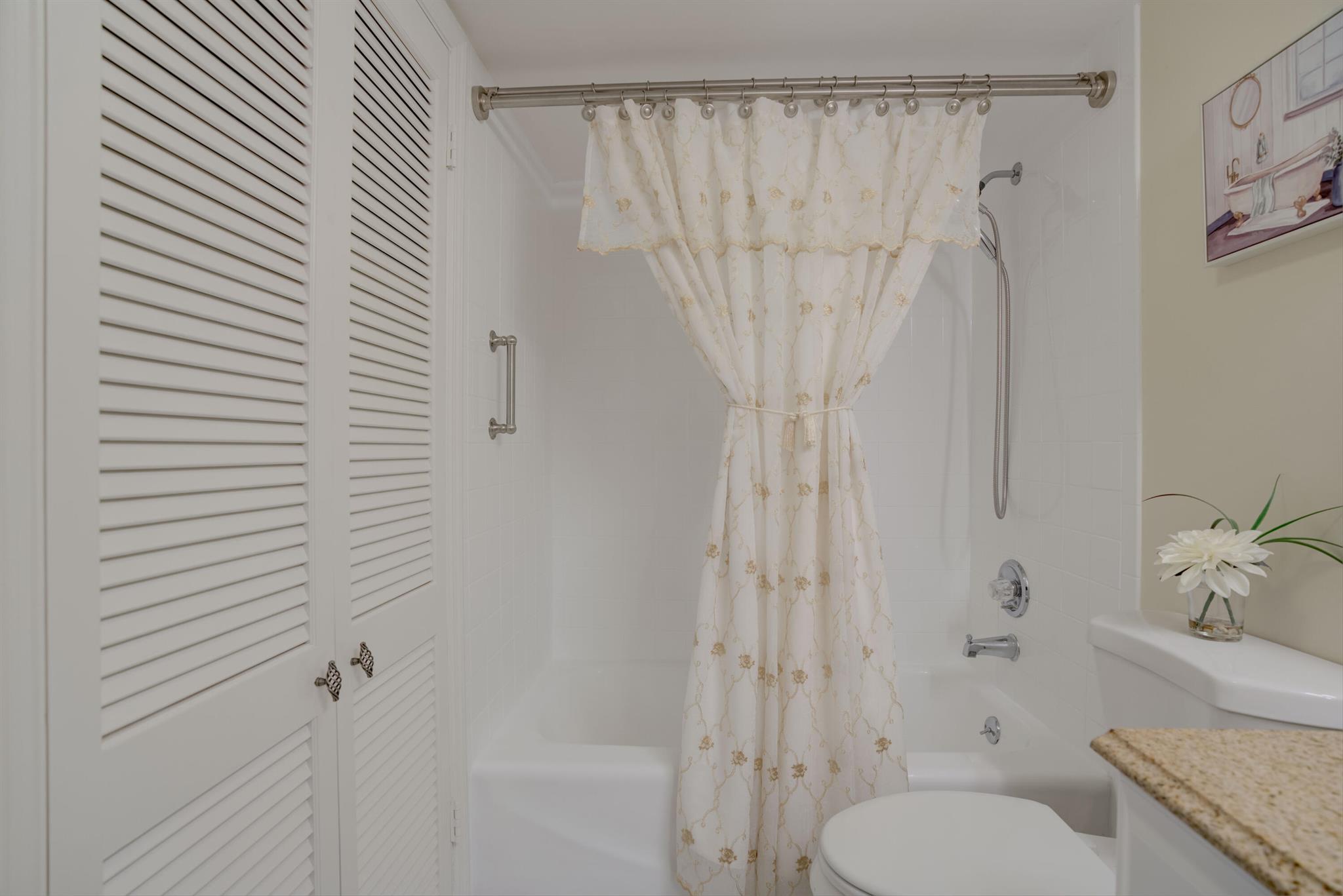 OCEAN PARKS - Residential