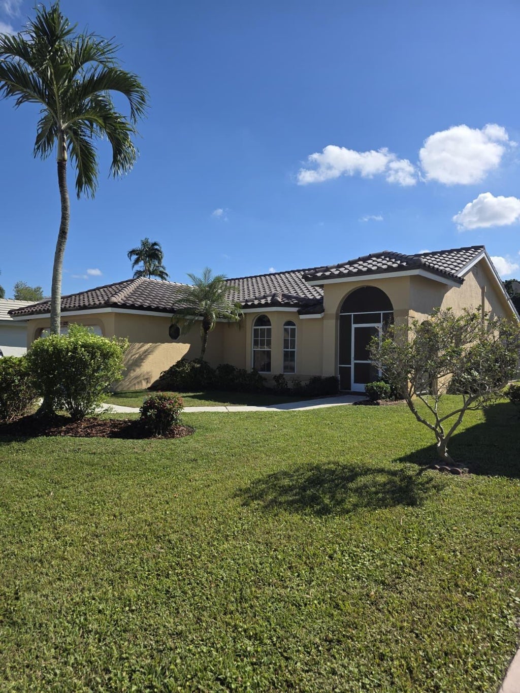 Photo of 5220 Rosen Boulevard, Boynton Beach, FL 33472 (MLS # R11138514)